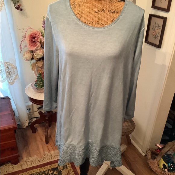 ChaCha Vente Tunic - Picture 3 of 4